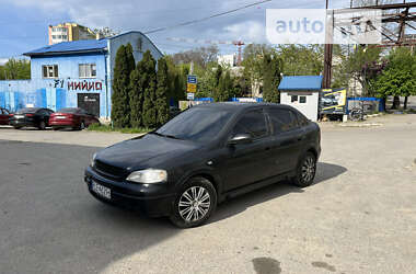 Хэтчбек Opel Astra 2001 в Черновцах