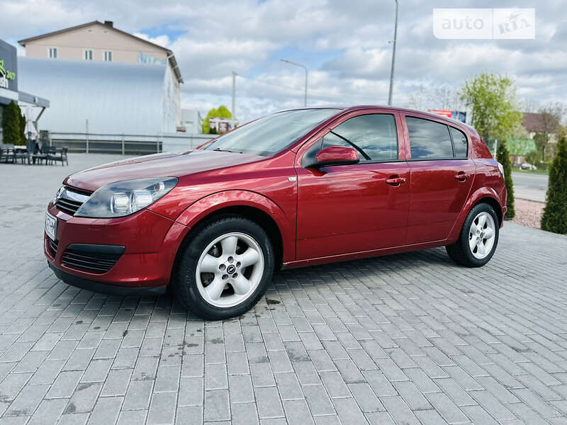 Хэтчбек Opel Astra 2006 в Киеве