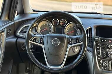 Универсал Opel Astra 2013 в Владимир-Волынском