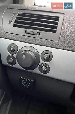 Универсал Opel Astra 2006 в 