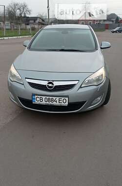Хэтчбек Opel Astra 2010 в Прилуках