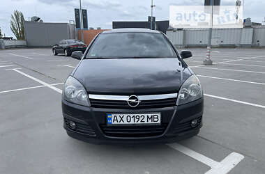 Хэтчбек Opel Astra 2006 в Киеве