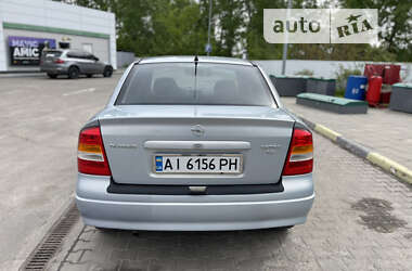 Седан Opel Astra 2005 в Сумах