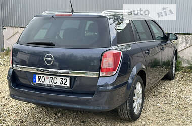 Универсал Opel Astra 2010 в Дрогобыче