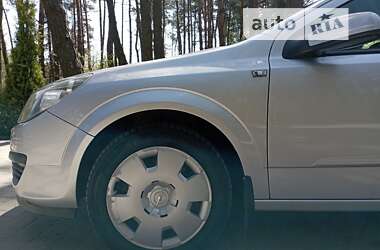 Универсал Opel Astra 2006 в Львове