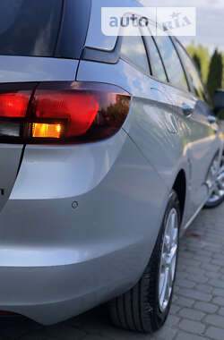 Универсал Opel Astra 2017 в Трускавце