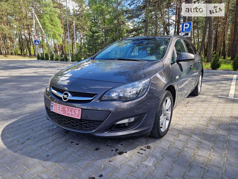 Универсал Opel Astra 2014 в Луцке