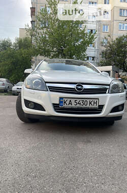 Універсал Opel Astra 2010 в Києві
