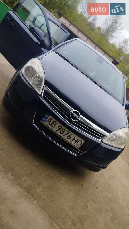 Хэтчбек Opel Astra 2007 в Бершади