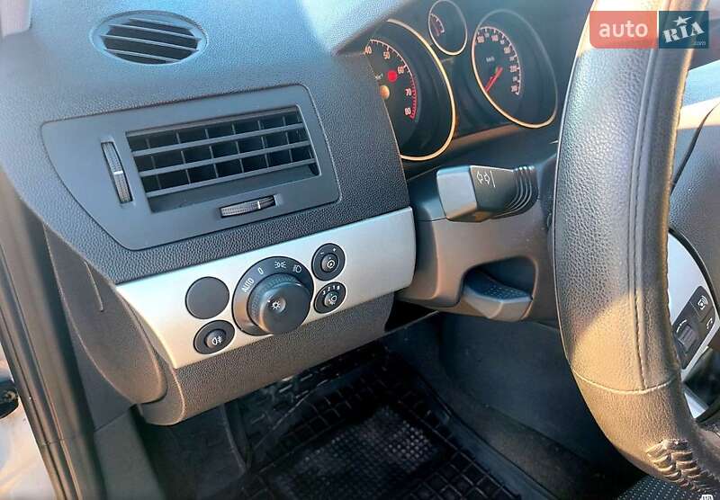 Универсал Opel Astra 2009 в Покровске