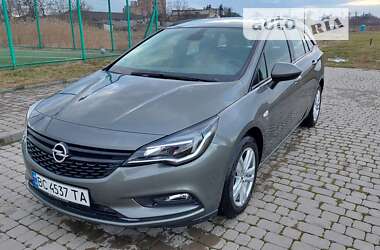 Універсал Opel Astra 2019 в Львові