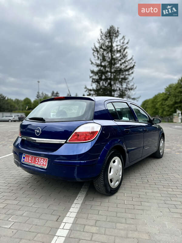 Хэтчбек Opel Astra 2007 в Запорожье