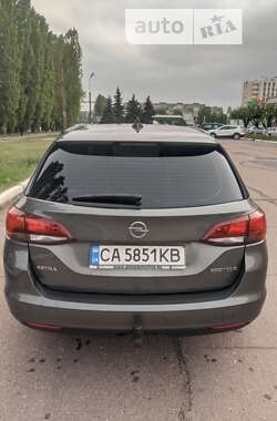 Универсал Opel Astra 2018 в Черкассах