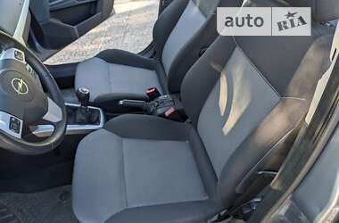 Универсал Opel Astra 2009 в Вараше