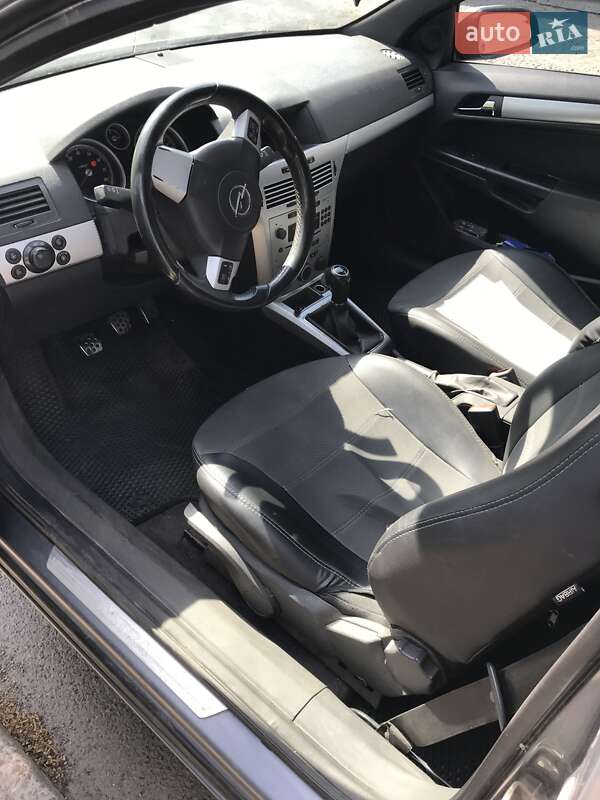 Хэтчбек Opel Astra 2006 в Днепре