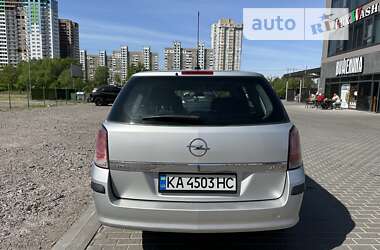 Універсал Opel Astra 2005 в Києві