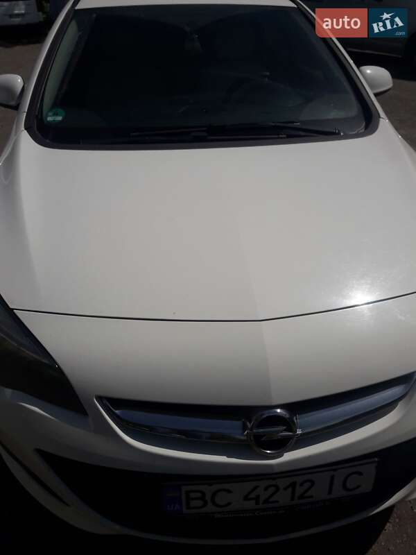 Универсал Opel Astra 2014 в Золочеве
