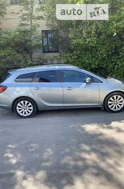 Универсал Opel Astra 2011 в Виннице