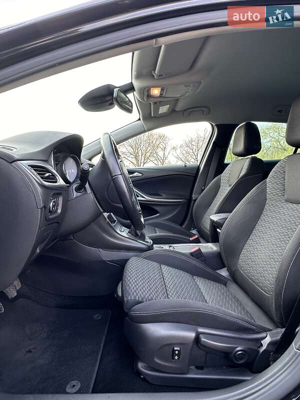 Универсал Opel Astra 2018 в Хмельницком