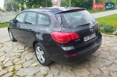 Універсал Opel Astra 2011 в 