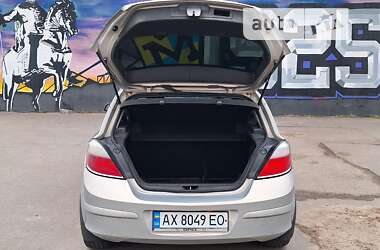 Хетчбек Opel Astra 2006 в Харкові