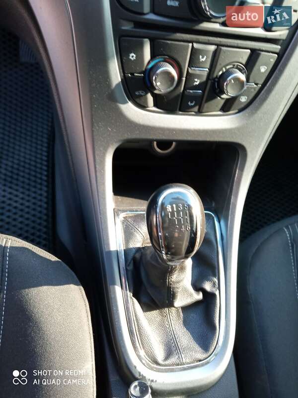 Универсал Opel Astra 2014 в Виннице