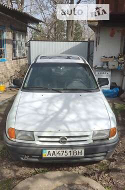 Хэтчбек Opel Astra 1993 в Киеве