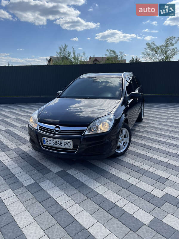 Універсал Opel Astra 2008 в Львові