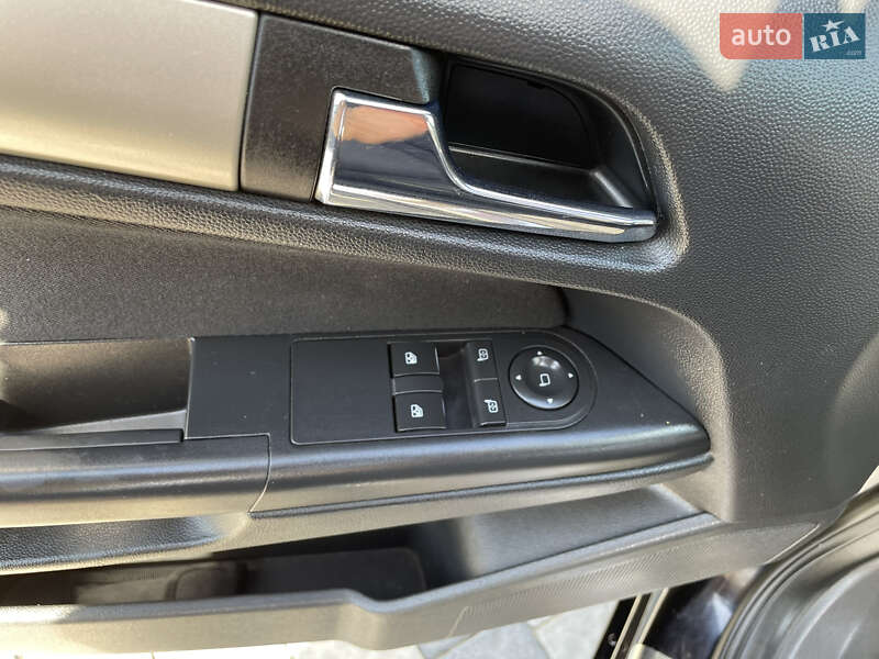 Універсал Opel Astra 2008 в Львові