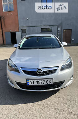 Хэтчбек Opel Astra 2012 в Коломые