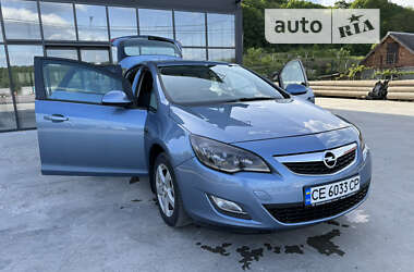 Хэтчбек Opel Astra 2010 в Теребовле