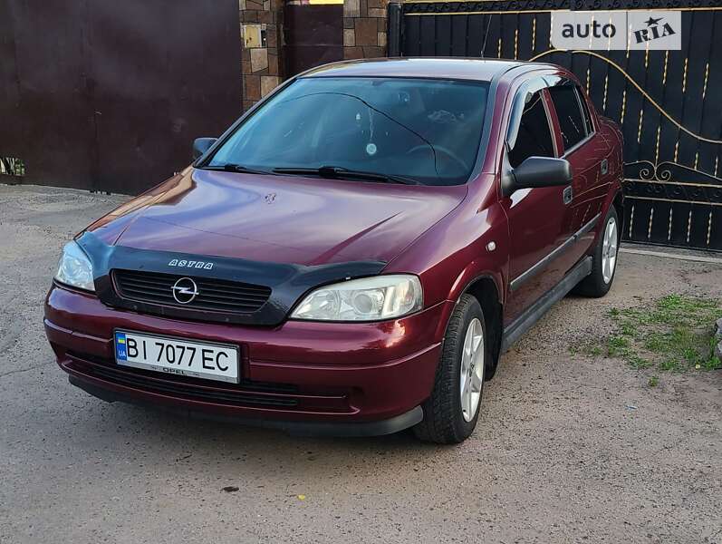 Седан Opel Astra 2006 в Полтаве