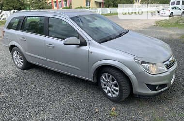 Универсал Opel Astra 2009 в Костополе
