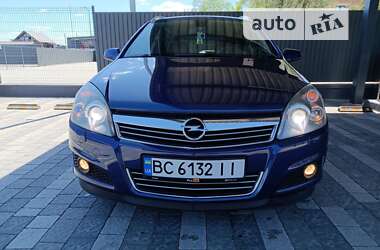 Універсал Opel Astra 2009 в Львові