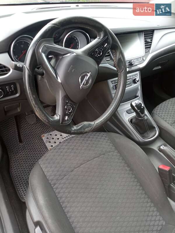 Універсал Opel Astra 2016 в Львові