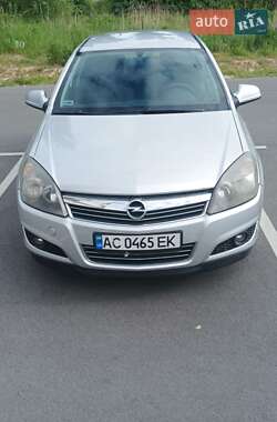 Хетчбек Opel Astra 2011 в Рівному