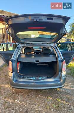 Універсал Opel Astra 2007 в Ужгороді