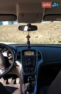 Универсал Opel Astra 2015 в 