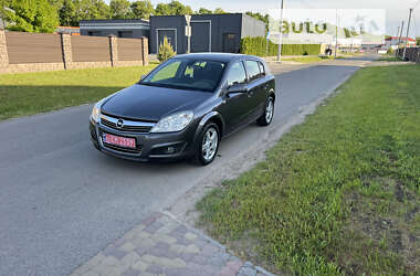 Хэтчбек Opel Astra 2009 в Луцке