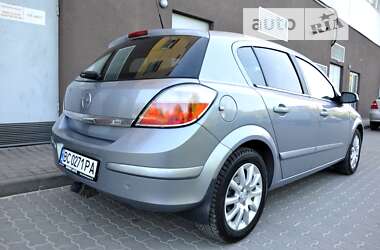 Хэтчбек Opel Astra 2004 в Львове