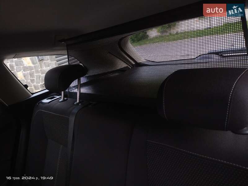 Универсал Opel Astra 2011 в Луцке