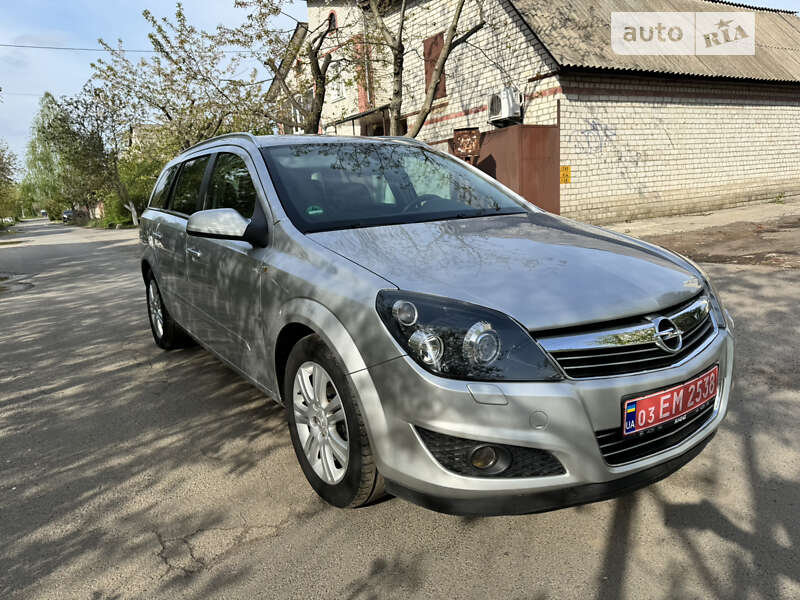 Универсал Opel Astra 2007 в Чернигове