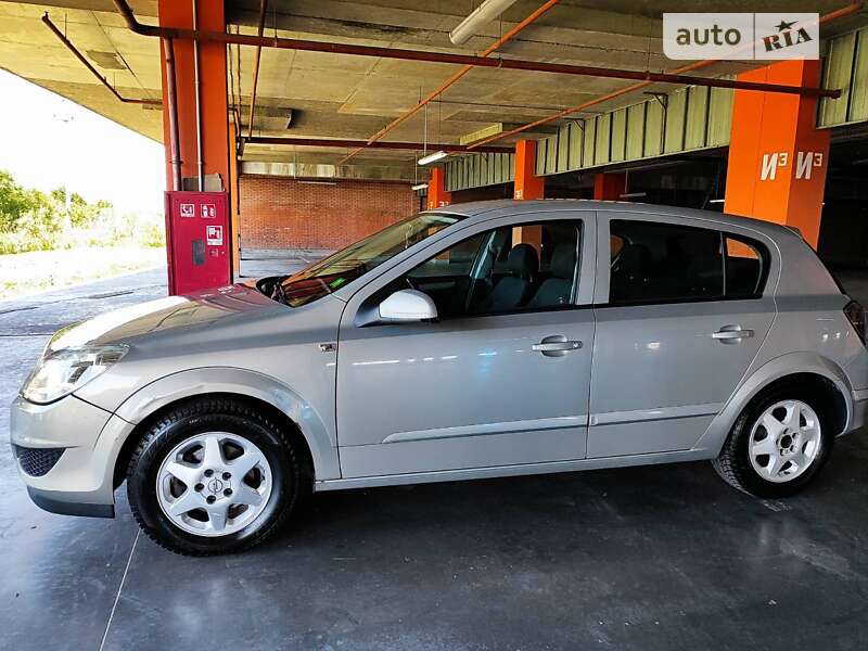 Хетчбек Opel Astra 2009 в Львові фото 8 Хетчбек Opel Astra 2009 в Львові