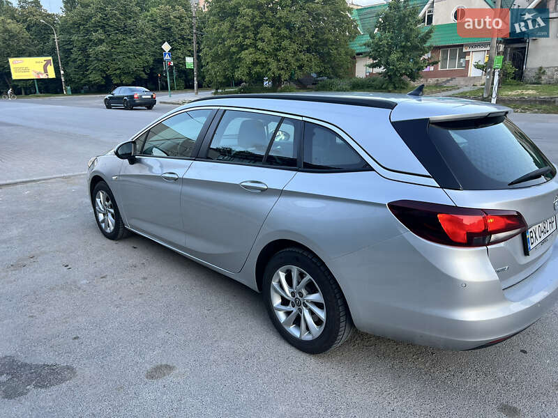 Універсал Opel Astra 2018 в Кам'янець-Подільському