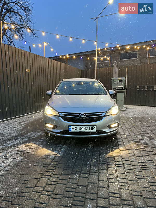 Універсал Opel Astra 2018 в Кам'янець-Подільському