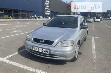 Седан Opel Astra 2005 в Киеве