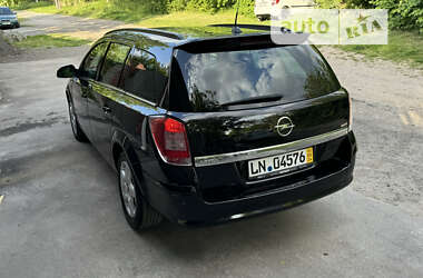 Універсал Opel Astra 2010 в Вінниці