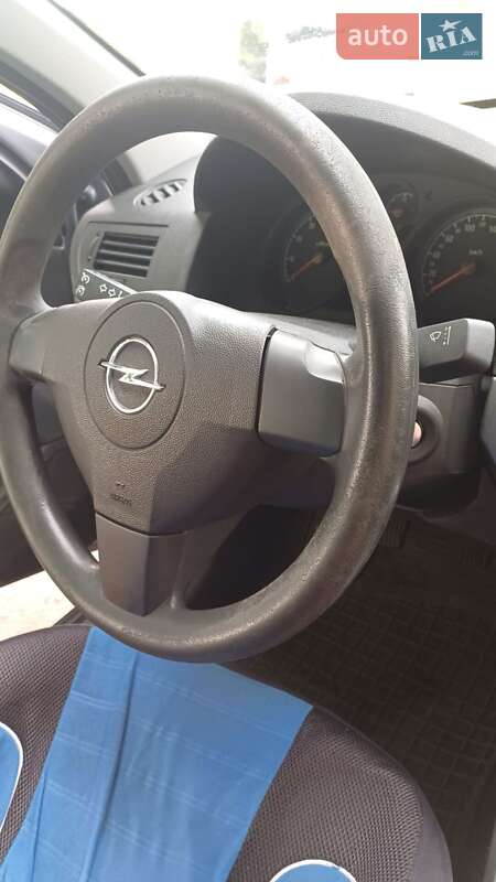 Хетчбек Opel Astra 2006 в Кременчуці