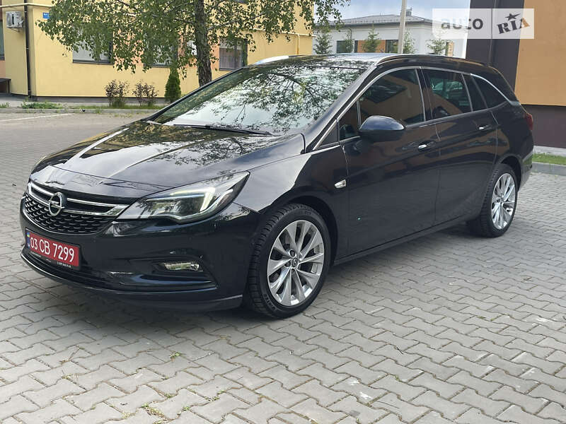 Універсал Opel Astra 2016 в Луцьку