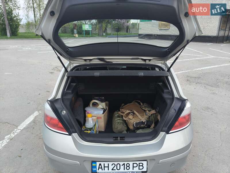 Хетчбек Opel Astra 2007 в Києві фото 6 Хетчбек Opel Astra 2007 в Києві
